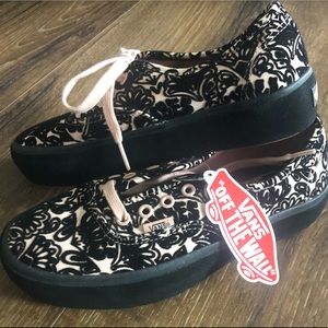 Vans Platform Velvet Lace Shoes